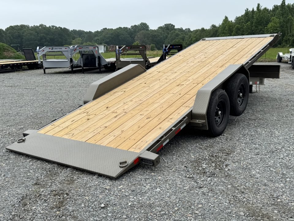 2026 Load Trail TM 83X22 FULL TILT W/WIRELESS REMOTE 14K GVWR EQUIPMENT Tilt Trailer
