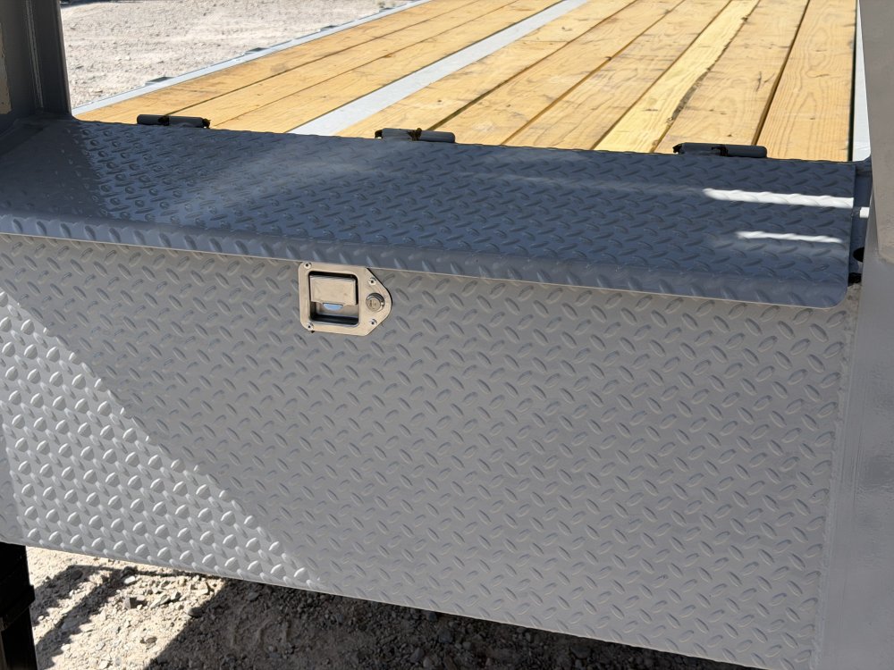 2027 102"x32' Load Trail Flatbed