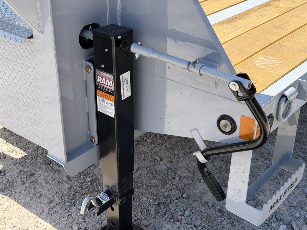 2027 102"x32' Load Trail Flatbed