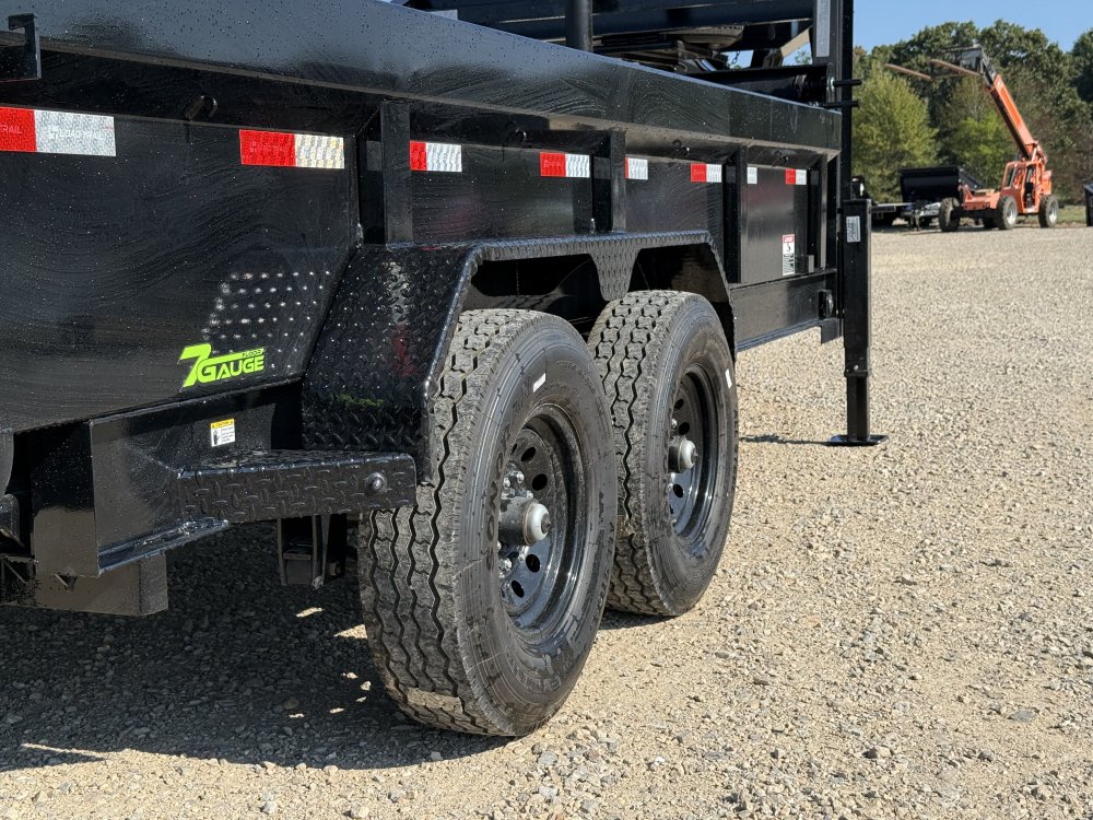 2027 83X16 DG LOAD TRAIL / 24" SIDES / TELESCOPIC / 14 PLY / 7 GA FLOOR / 14K GVWR /