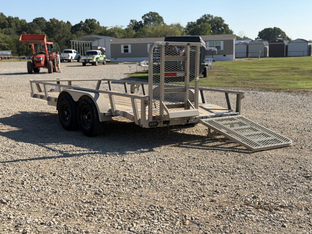 2027 83X16 UTX RAWMAXX / HD SPLIT GATE / 5200LBS AXLES W/ BRAKES / TOOL BOX / 10K GVWR /
