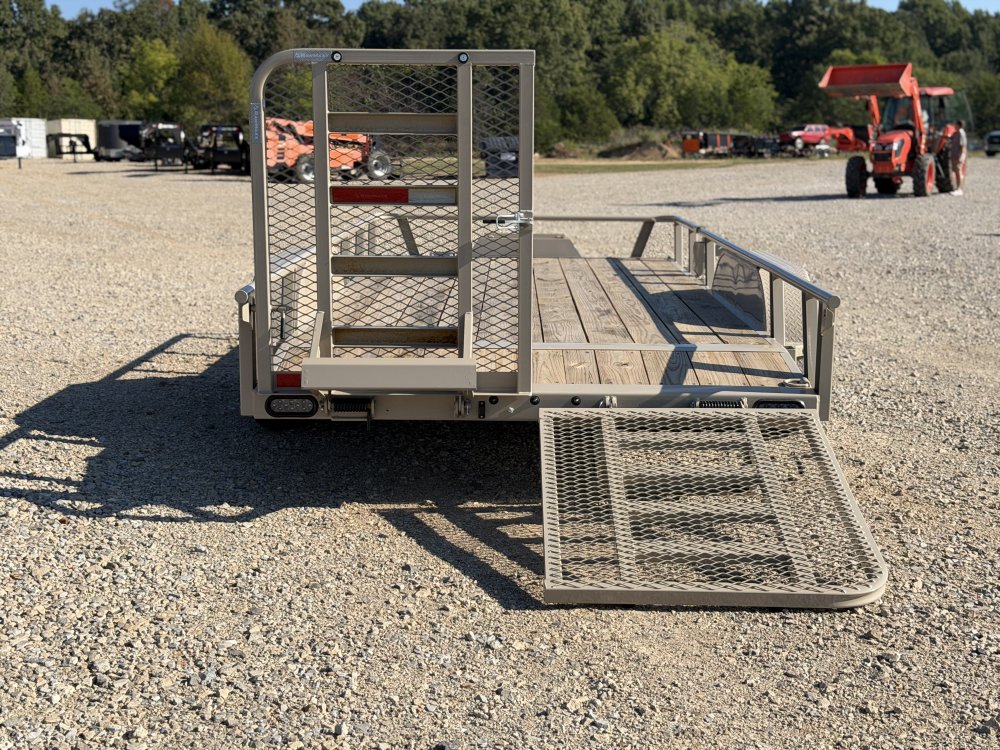 2027 83X16 UTX RAWMAXX / HD SPLIT GATE / 5200LBS AXLES W/ BRAKES / TOOL BOX / 10K GVWR /