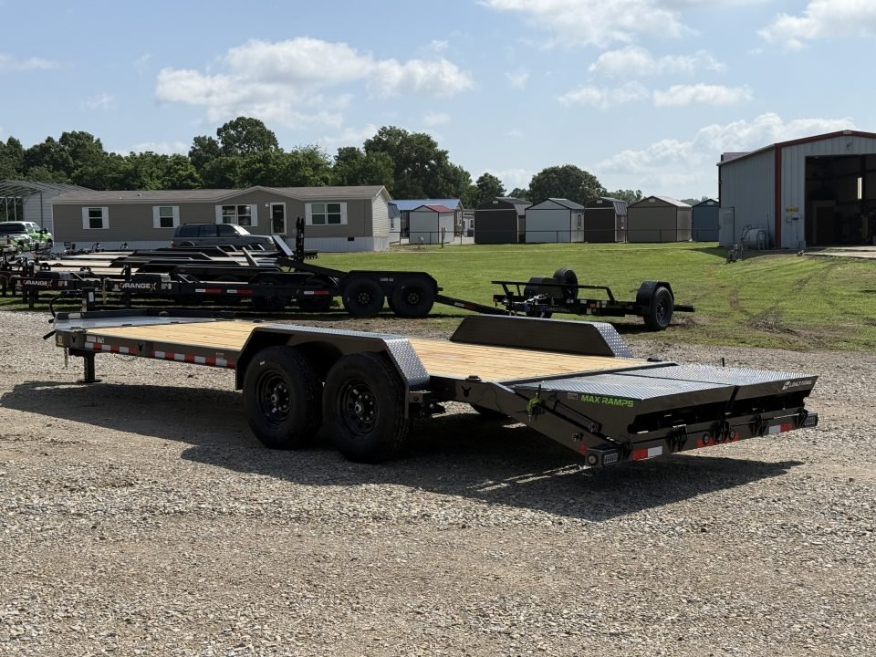 2026 Load Trail CB 83X22 / I-BEAM FRAME / 14PLY / MAXX RAMPS / TOOL BOX Equipment Trailer