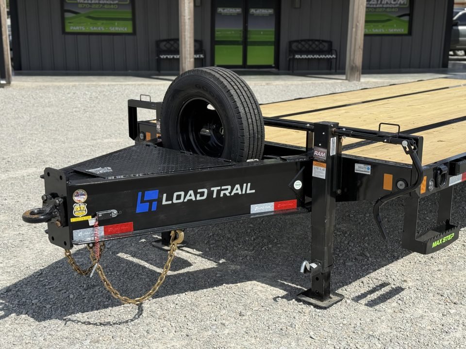 2026 Load Trail PP 102X30 W/MAX RAMPS, 2" RUB RAIL, 3" ADJUSTABLE PINTLE RING, AND 14 PLY TIRES 24K