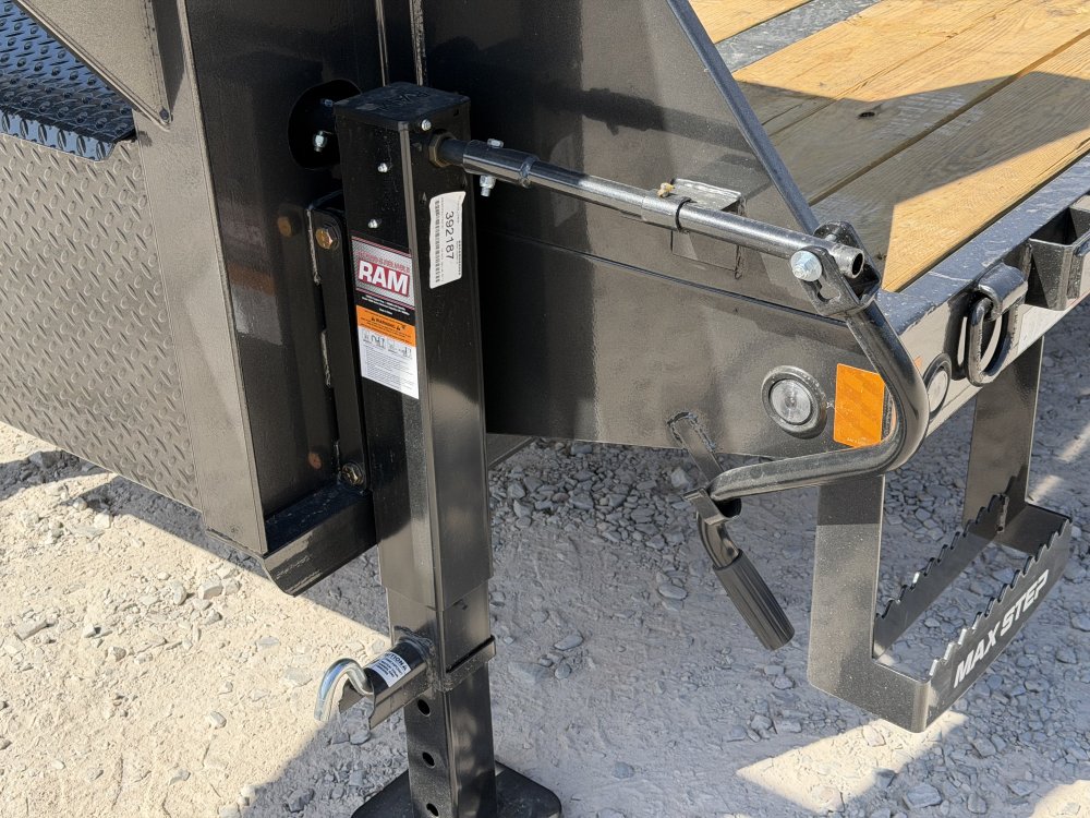 2027 102"x32' Load Trail Flatbed