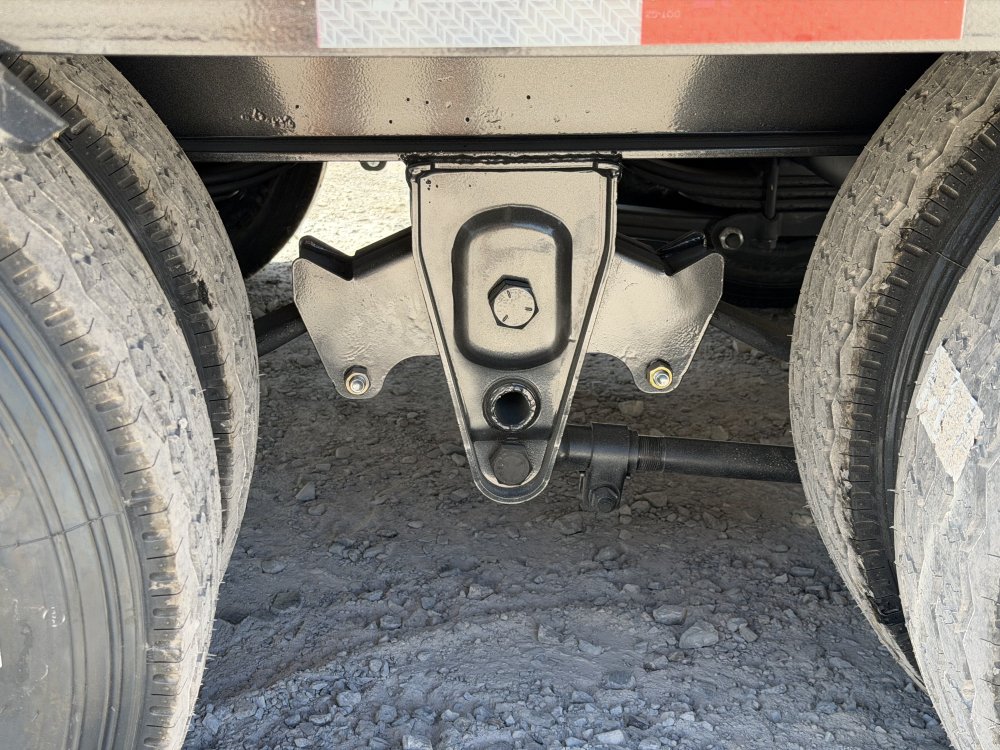 2027 102"x32' Load Trail Flatbed