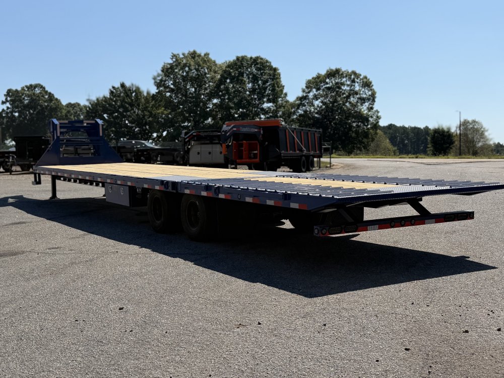 2027 Load Trail GL 102X40 25900 GVWR UNDER FRAME BRIDGE AND PIPE BRIDGE HYDRAULIC DOVETAIL Trailer