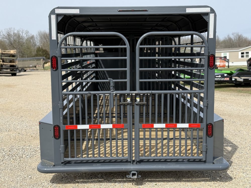 2026 Good Guys Trailers 6'8"x24' Gooseneck Bar Top / Wrangler Series Livestock / Butterfly Doors in