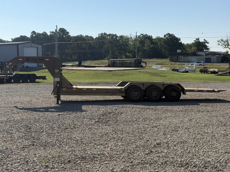 2027 Load Trail GN 83X24 / 8" I-BEAM / 14 PLY / WINCH PLATE / 21K GVWR / Equipment Trailer