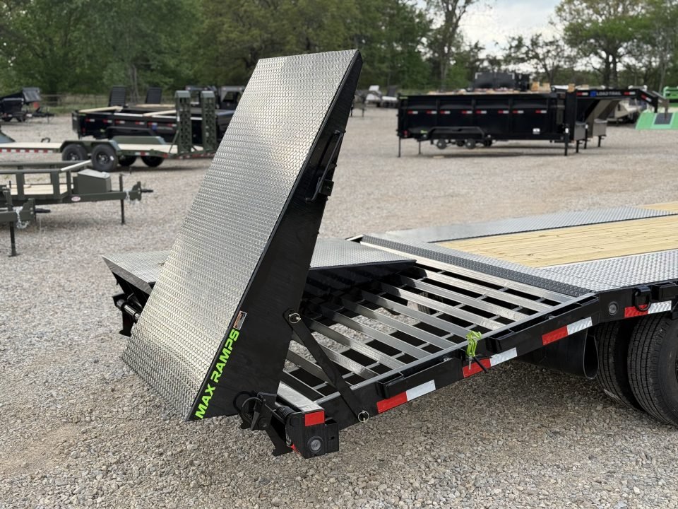 2026 Load Trail PP 102X30 Equipment Trailer / 14 PLY TIRES / PINTLE 3" / MAX RAMPS / FRONT MOUNT TOO