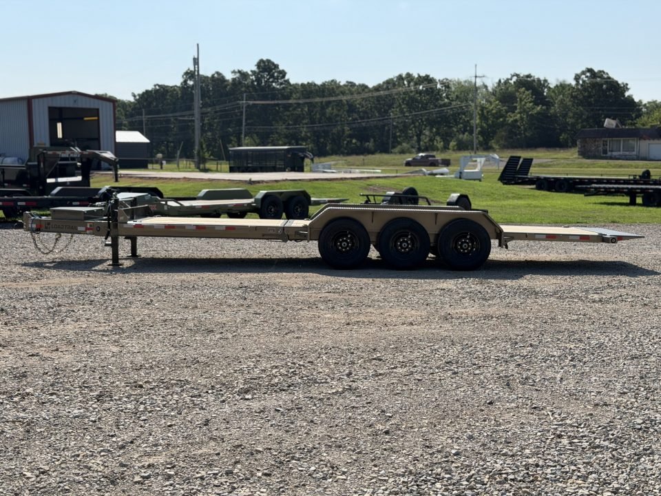 2026 Load Trail TH 83X24 / TILT DECK / EXTRA D-RINGS / WINCH PLATE / 21K GVWR / Equipment Trailer