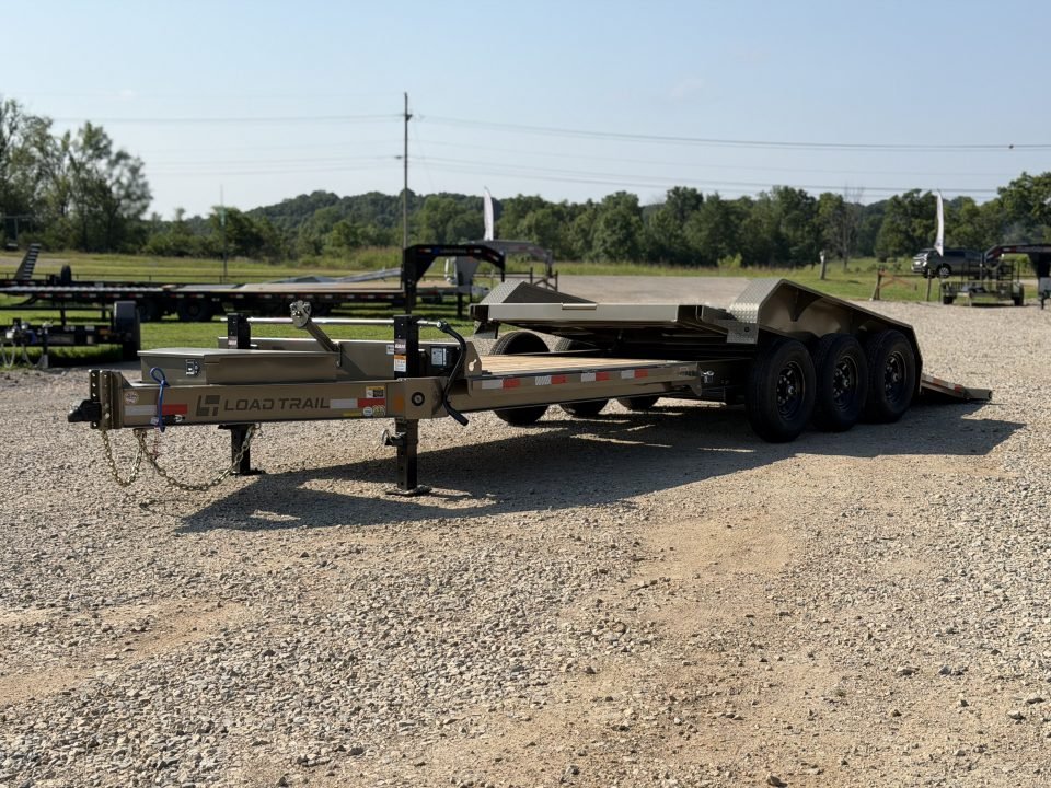 2026 Load Trail TH 83X24 / TILT DECK / EXTRA D-RINGS / WINCH PLATE / 21K GVWR / Equipment Trailer