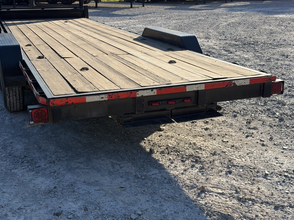 2016 83"x26' TEXAS PRIDE Flatbed