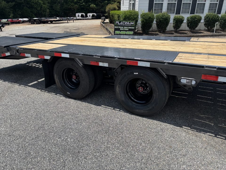 2026 Load Trail GP 102X36 25900 GVWR UNDER FRAME BRIDGE AND PIPE BRIDGE MAX RAMP Deckover Trailer