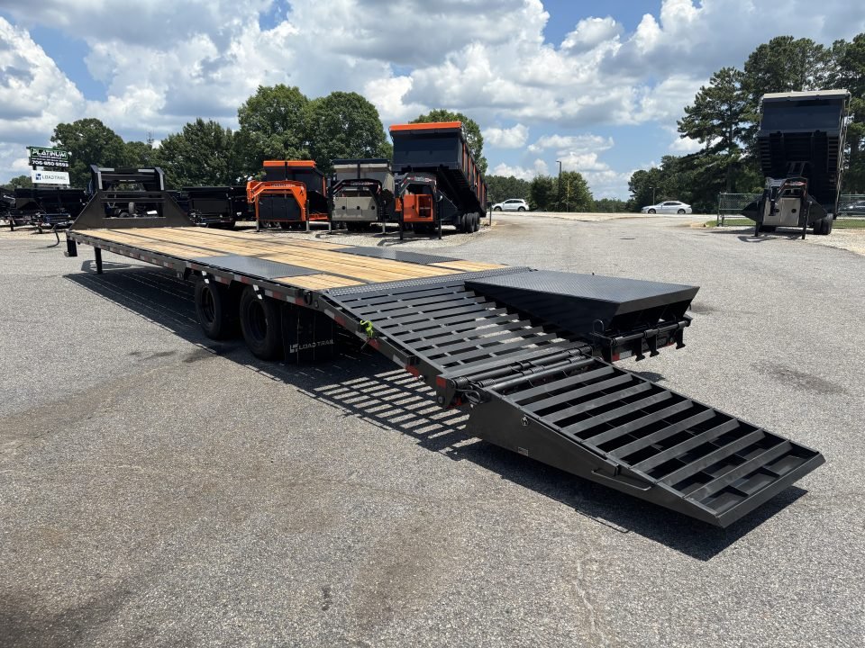 2026 Load Trail GP 102X36 25900 GVWR UNDER FRAME BRIDGE AND PIPE BRIDGE MAX RAMP Deckover Trailer