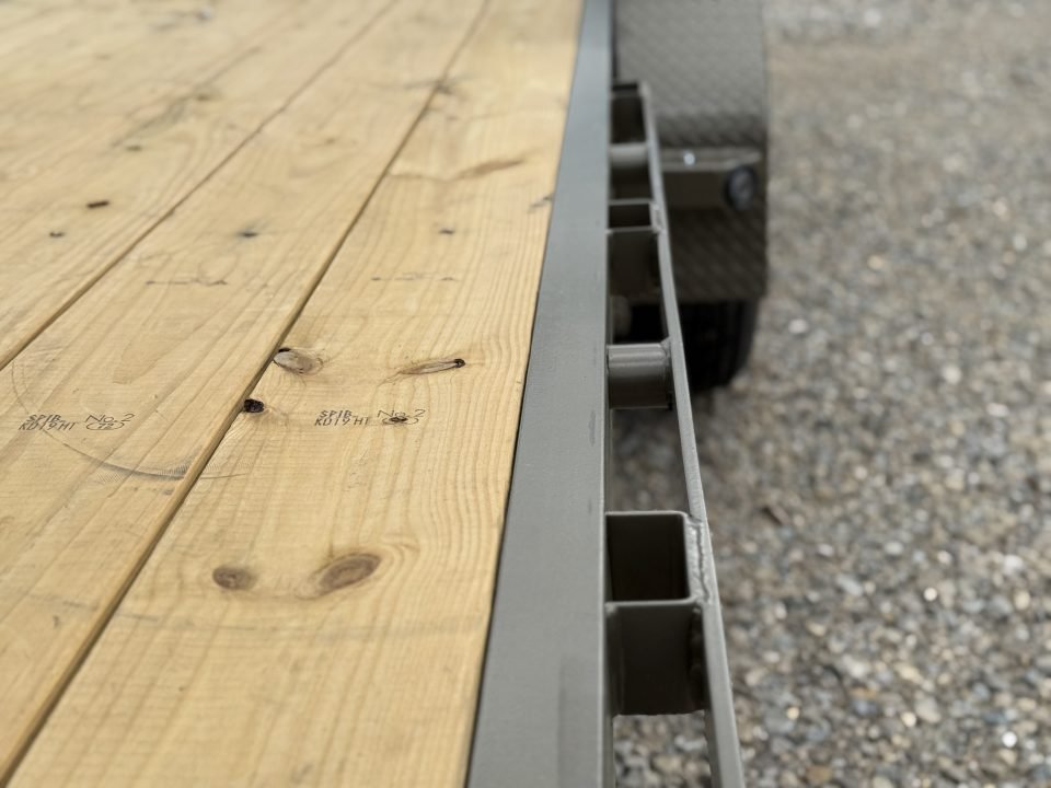 2026 Load Trail CH 83X22 Equipment Trailer / MAX RAMPS / FRONT TOOL BOX / WINCH PLATE / RUB RAIL / 2