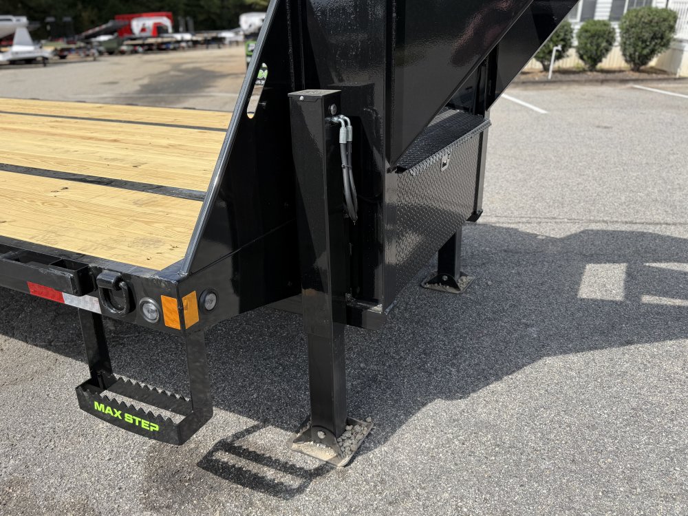 2027 Load Trail GL 102X40 25900 GVWR UNDER FRAME BRIDGE AND PIPE BRIDGE HYDRAULIC DOVETAIL Trailer