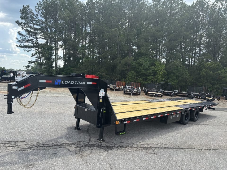 2026 Load Trail GL 102X32 9' HYDRAULIC DOVE TAIL AND JACKS 25900 GVWR Deckover Trailer