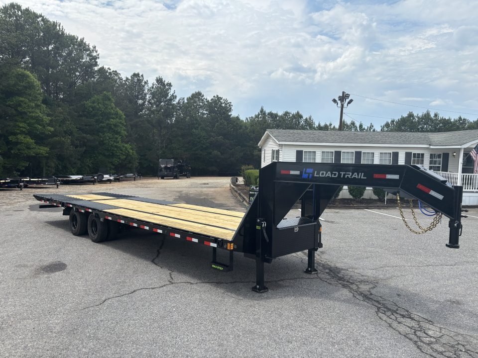 2026 Load Trail GL 102X32 9' HYDRAULIC DOVE TAIL AND JACKS 25900 GVWR Deckover Trailer