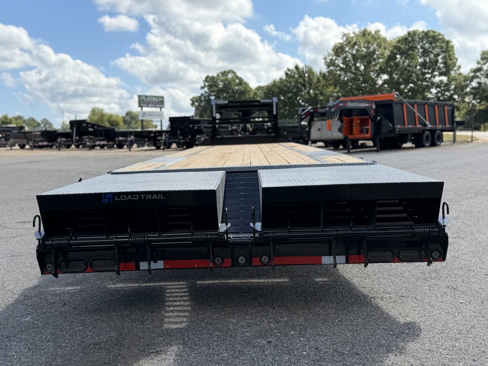 2027 102X40 GP LOAD TRAIL / MAX RAMPS / TORQUE TUBE / WINCH PLATE / 14 PLY TIRES / 14K GVWR