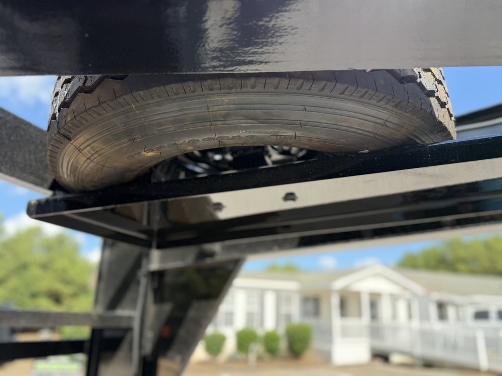 2027 102X40 GP LOAD TRAIL / MAX RAMPS / TORQUE TUBE / WINCH PLATE / 14 PLY TIRES / 14K GVWR