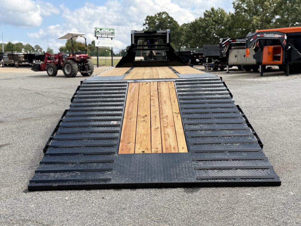 2027 Load Trail GL 102X32 25.9K 12' HYDRUALIC DOVETAIL 14PLY TIRES 4 BUTTON WIRELESS Flatbed Trailer