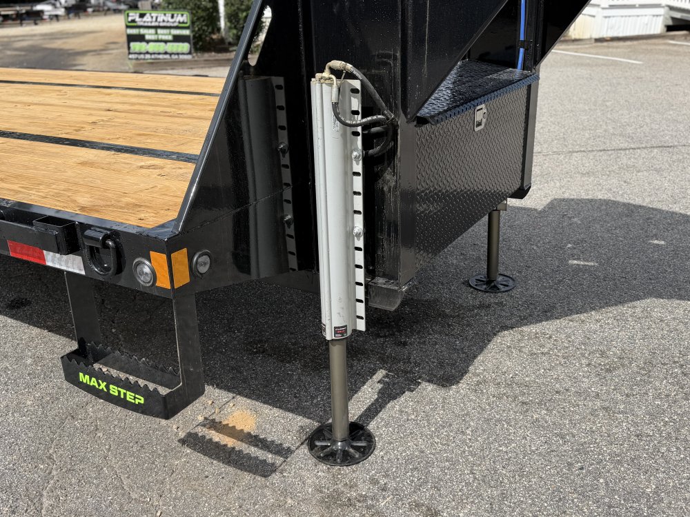 2027 Load Trail GL 102X32 25.9K 12' HYDRUALIC DOVETAIL 14PLY TIRES 4 BUTTON WIRELESS Flatbed Trailer