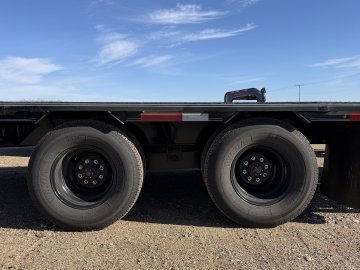 2027 Double A 32' Gooseneck GHB208-32 thumbnail