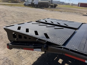 2027 Double A 32' Gooseneck GHB208-32 thumbnail