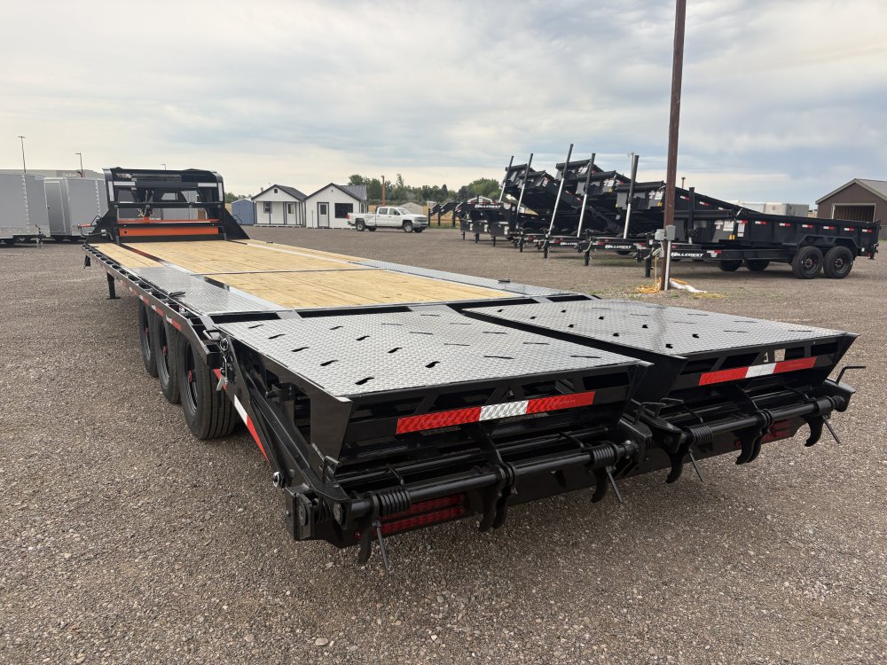 RawMaxx 102" X 32' Gooseneck Trailer, 24K, 14 Ply ST235/85R16 Tires - Triple Axle, HD Maxx Ramps, Sp