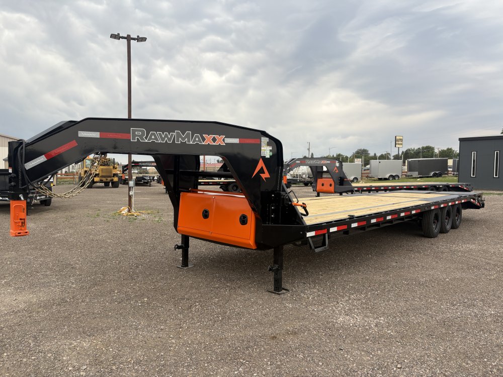 RawMaxx 102" X 32' Gooseneck Trailer, 24K, 14 Ply ST235/85R16 Tires - Triple Axle, HD Maxx Ramps, Sp