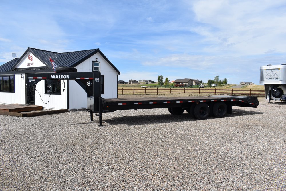 FBX210-26G 20K Walton Gooseneck trailer, 235/80R16 tires, spare tire, mud flaps, tool box, mega ramp