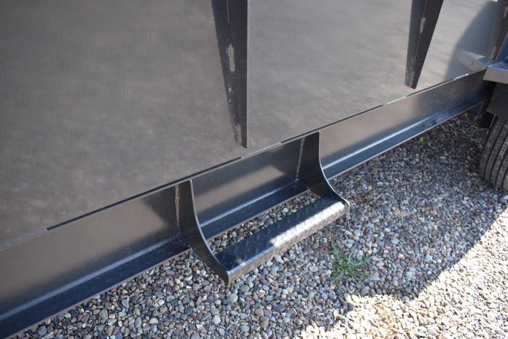 Hillcrest 7X16 14K gooseneck dump trailer, 1-pc engineered neck, rear stabilizer stands, LED lights