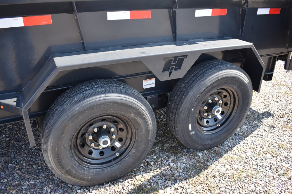 Hillcrest 7X16 14K gooseneck dump trailer, 1-pc engineered neck, rear stabilizer stands, LED lights
