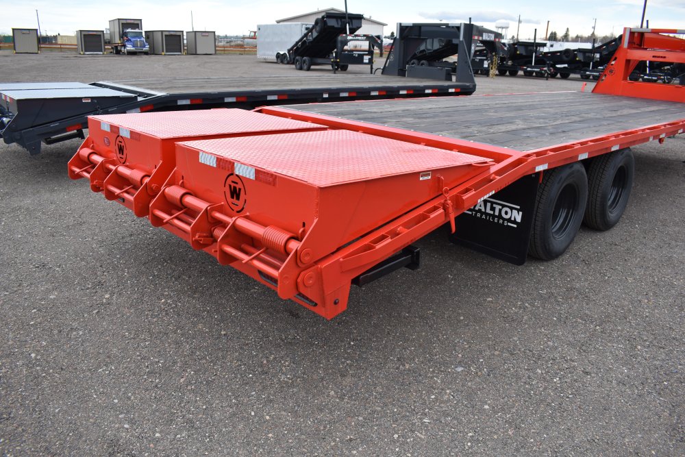 Walton FBX210-26G 20K Gooseneck trailer, 235/80R16 tires, spare tire, mud flaps, tool box, mega ramp