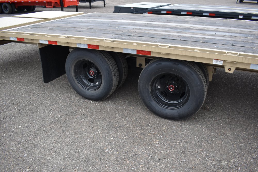 Walton FBX210-30G 25K Gooseneck trailer, 235/80R16 tires, spare tire, mud flaps, tool box, mega ramp