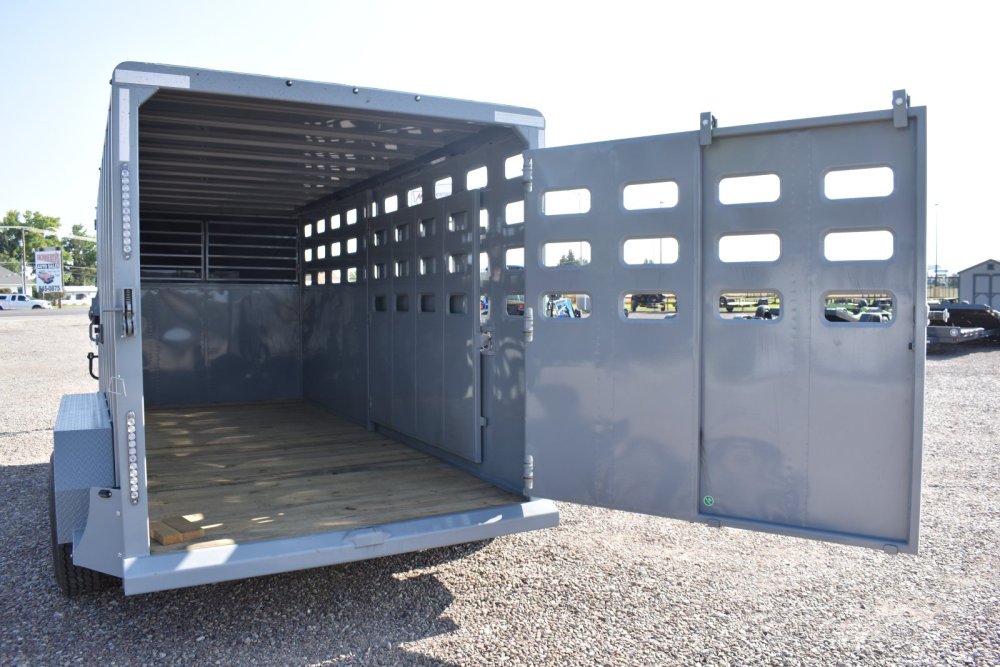 Eagle X 6'8x20 14K Gooseneck Livestock Trailer w/ Rubber Floor, Slider Gate & Sorting Gate, Lava Gre