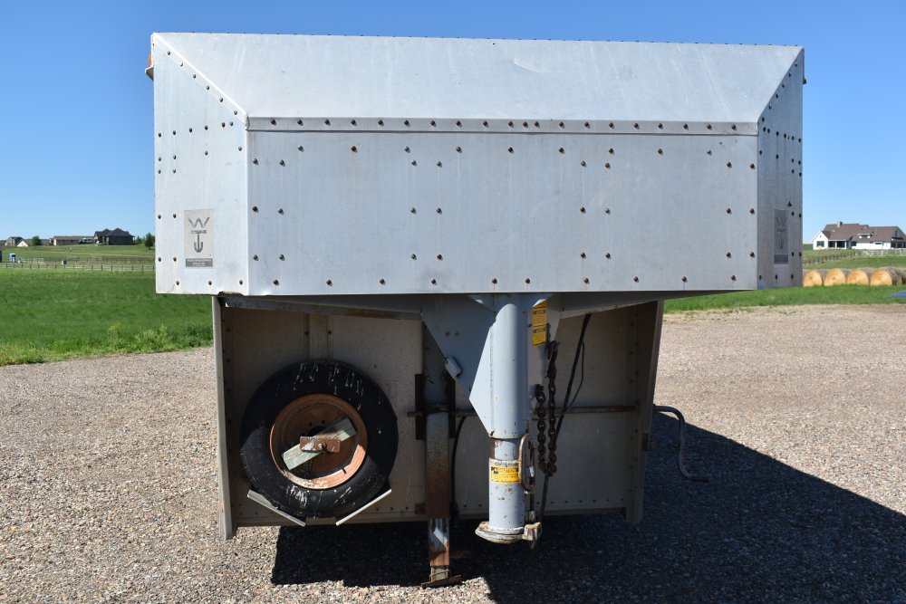 Wilson 7'X28' 20K Gooseneck Stock Trailer