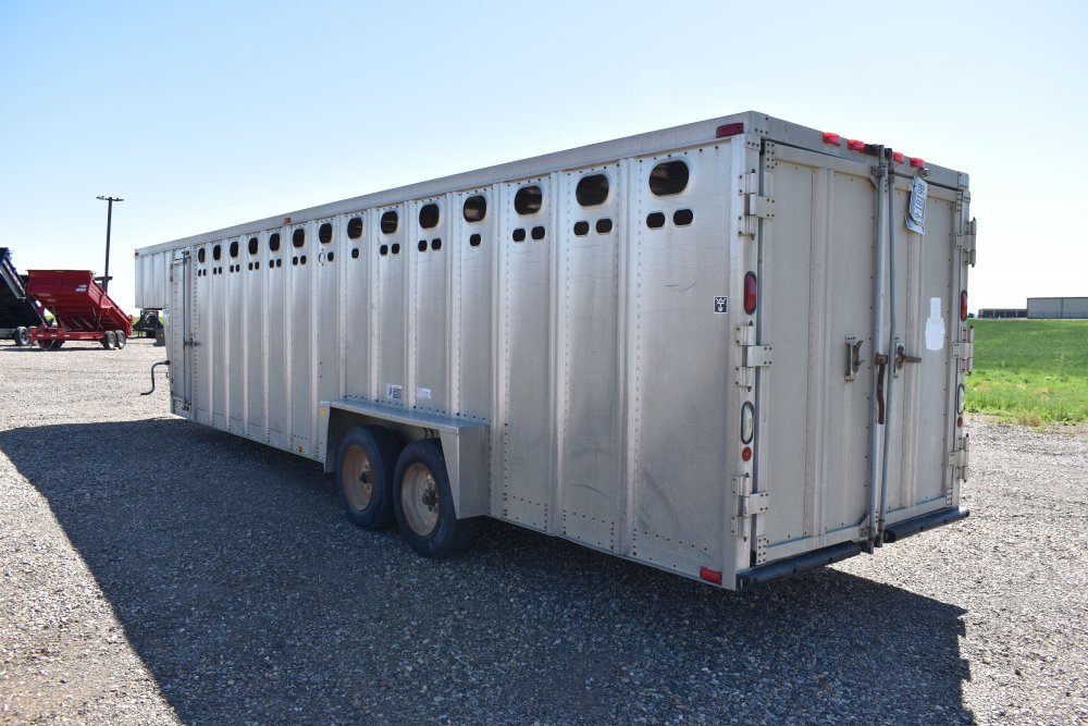 Wilson 7'X28' 20K Gooseneck Stock Trailer