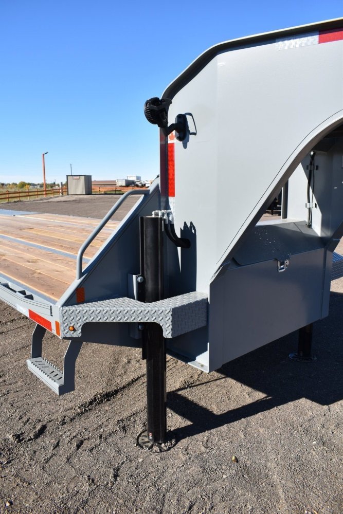 Double A 102"X32' 30K deck over gooseneck trailer, hydraulic jacks, LED work lights