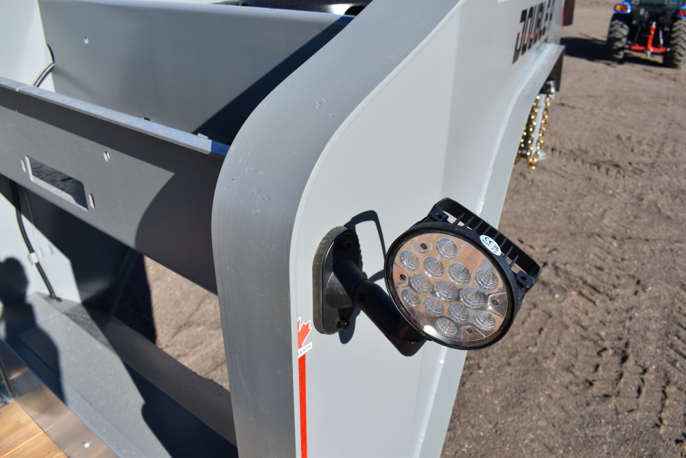 Double A 102"X32' 30K deck over gooseneck trailer, hydraulic jacks, LED work lights