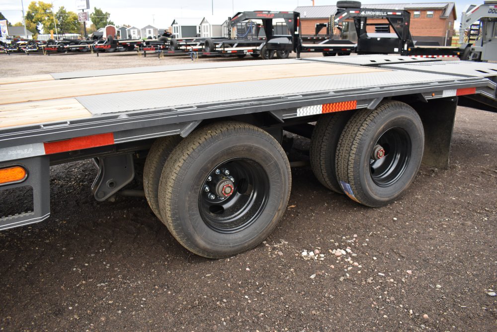Double A 102"X32' 24K deck over gooseneck trailer, 2 speed manual 12K jacks, LED work lights