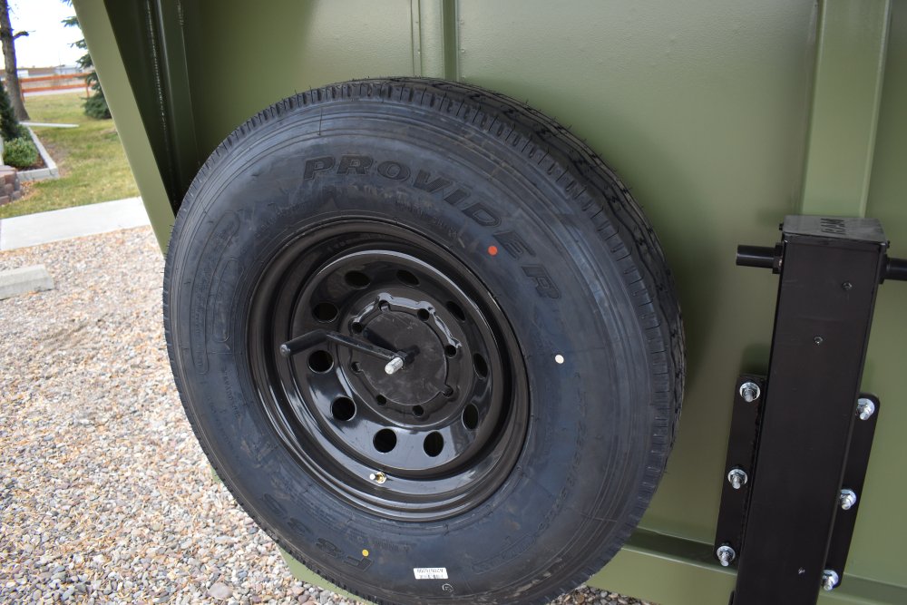 Eagle X - 7'X20' 14K Gooseneck livestock trailer, Steel punched hole sides