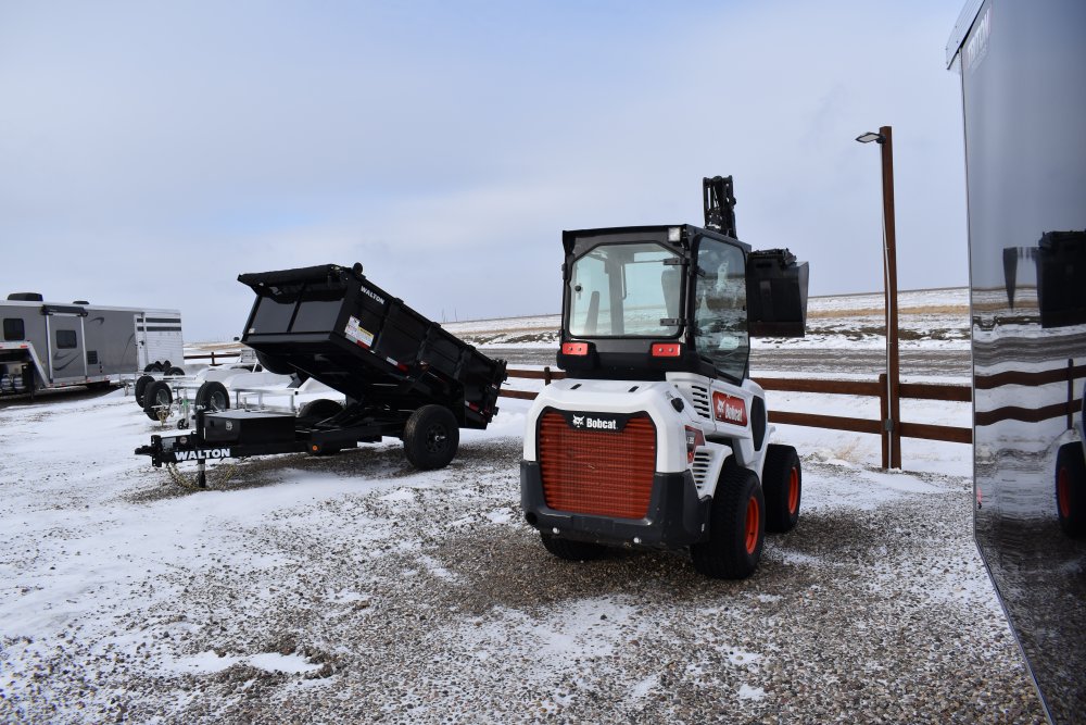 Bobcat L28 mini loader 2023 model year