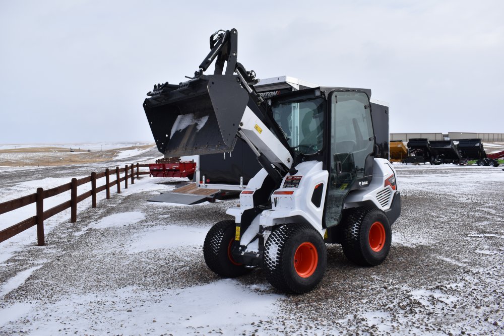 Bobcat L28 mini loader 2023 model year