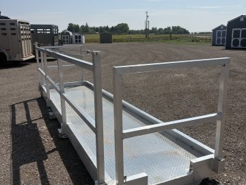Dalam Welding 16' Aluminum Straight Scaffolding, With Railing & Tool Tray, For Forklift or Telehandl