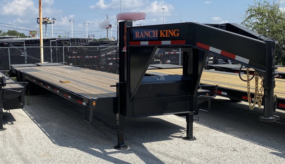 102"x40' Ranch King Gooseneck