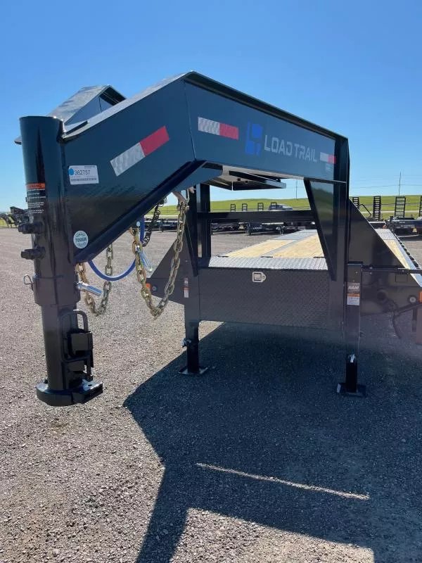x Load Trail Equipment