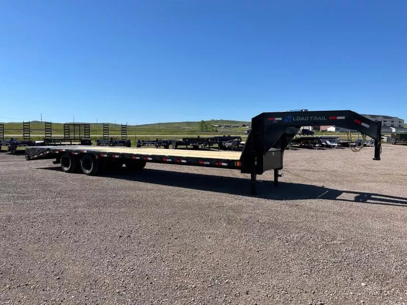 x Load Trail Equipment