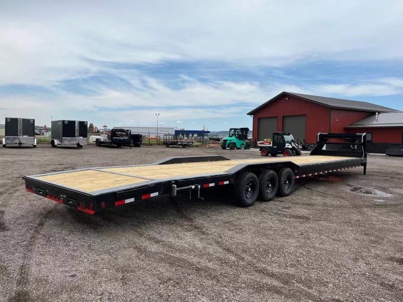 x Load Trail Equipment